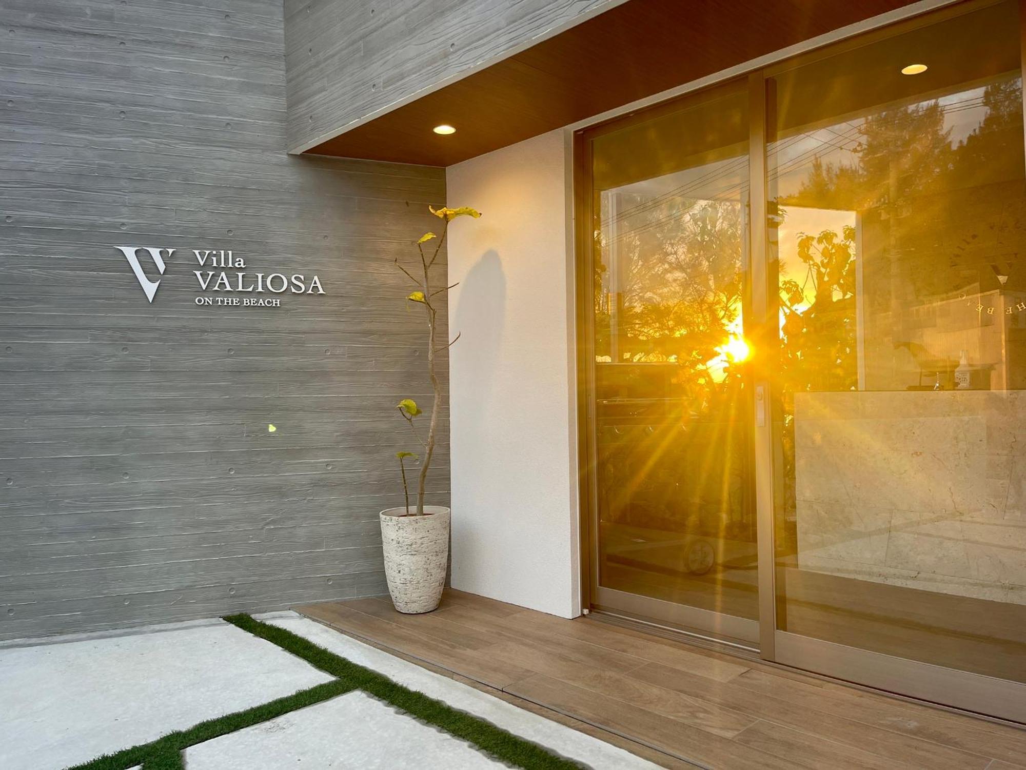 Villa Valiosa On The Beach Onna Exterior foto
